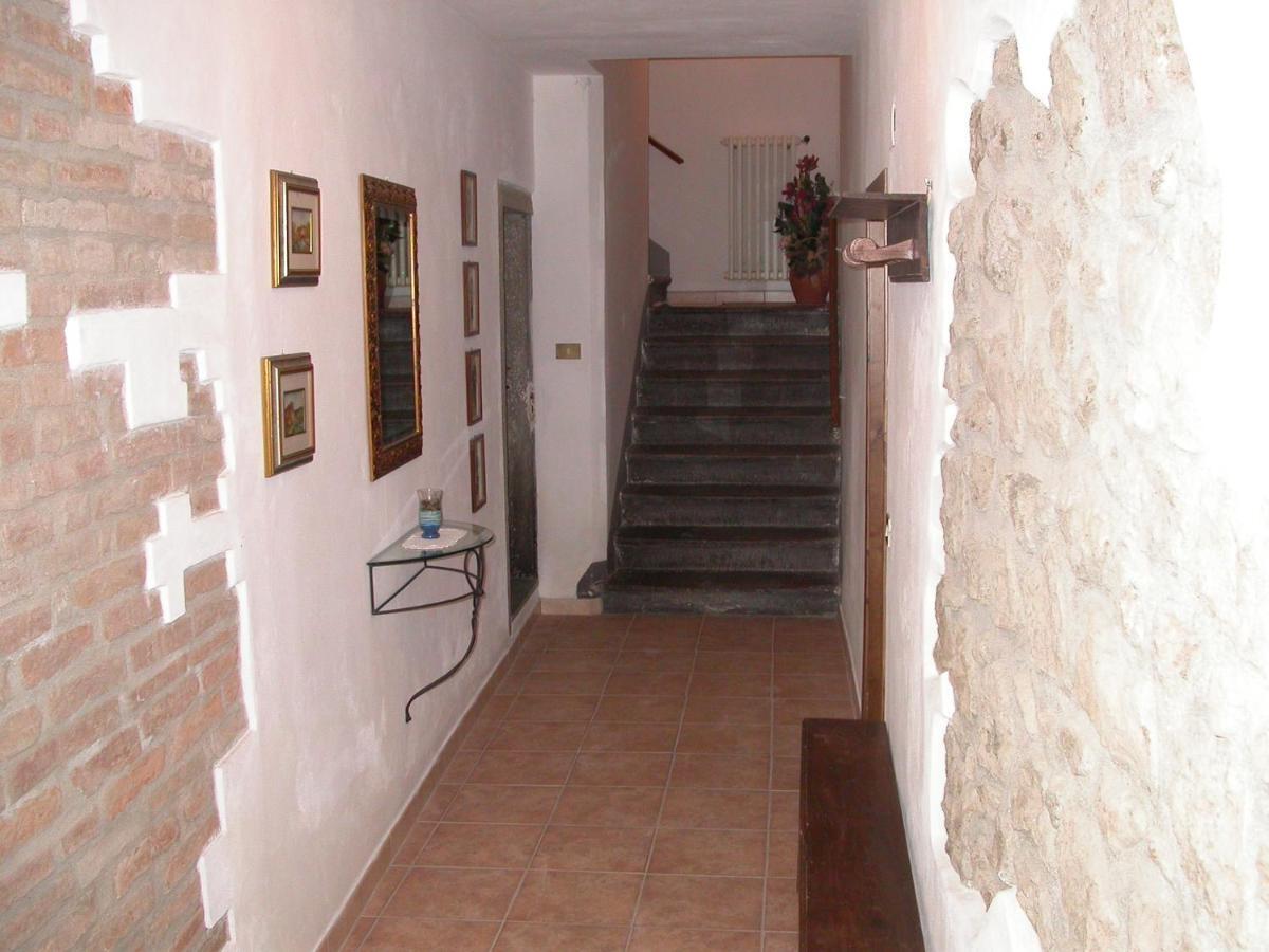 מונטה קטיני ואל די צ'צ'ינה Dimora Tipica Toscana מראה חיצוני תמונה